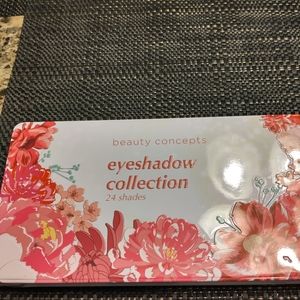 Make up pallet$13 each